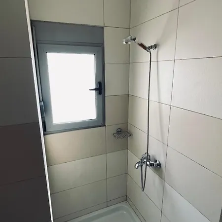 Sheshi Wilson Apartamnet Appartement